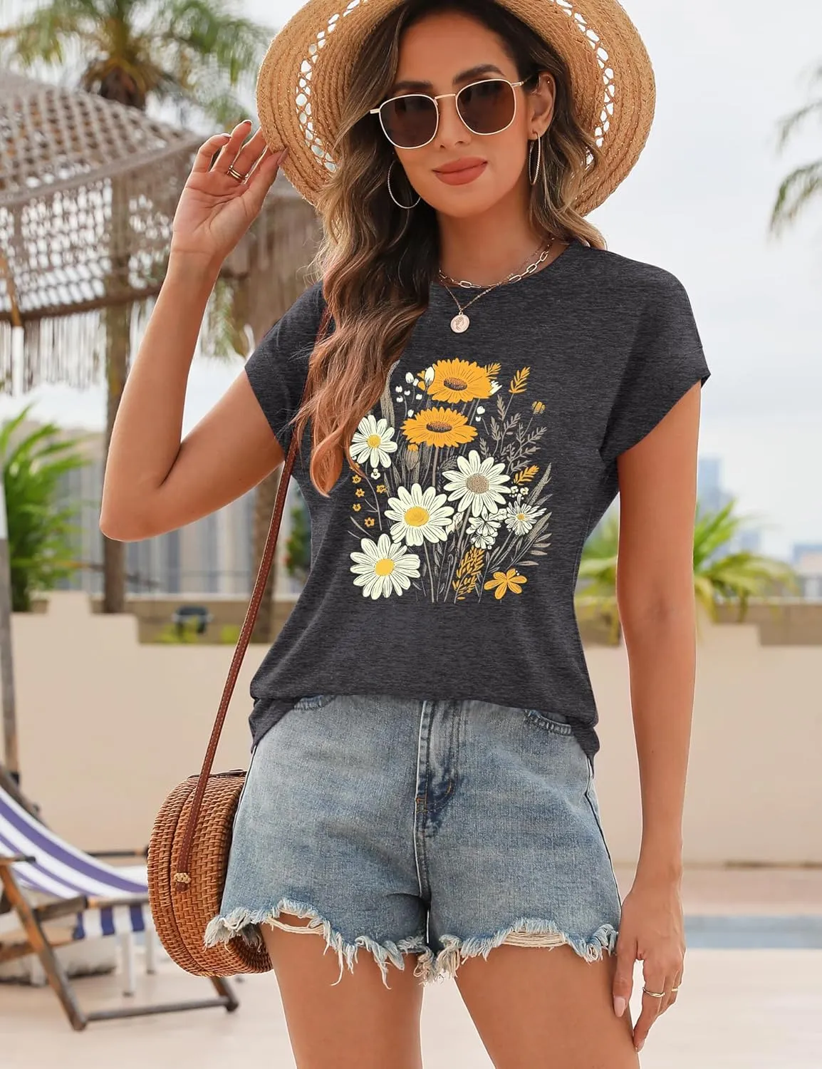 AKEWEI Womens Vintage Flower Print T Shirt Funny Cute Animal Graphic Tees Tops Loose Casual Outdoor Shirt