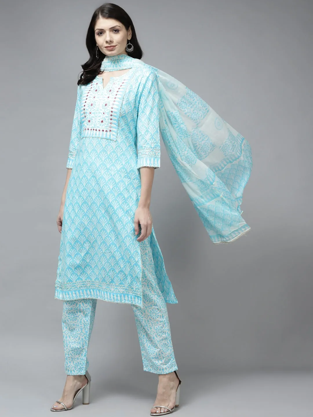 Blue Ethnic Motifs Printed Regular Style Dupatta Set