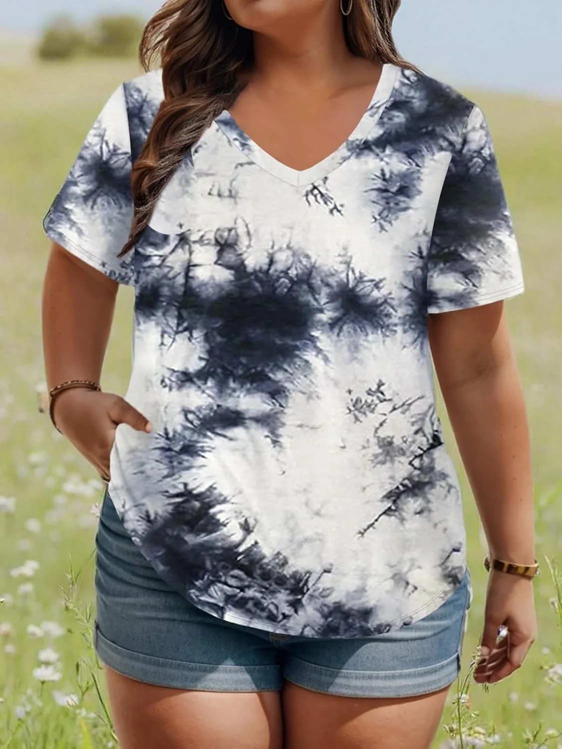 ROSRISS Plus Size Tops for Women Casual Summer T Shirts V Neck Short Sleeve Tunics